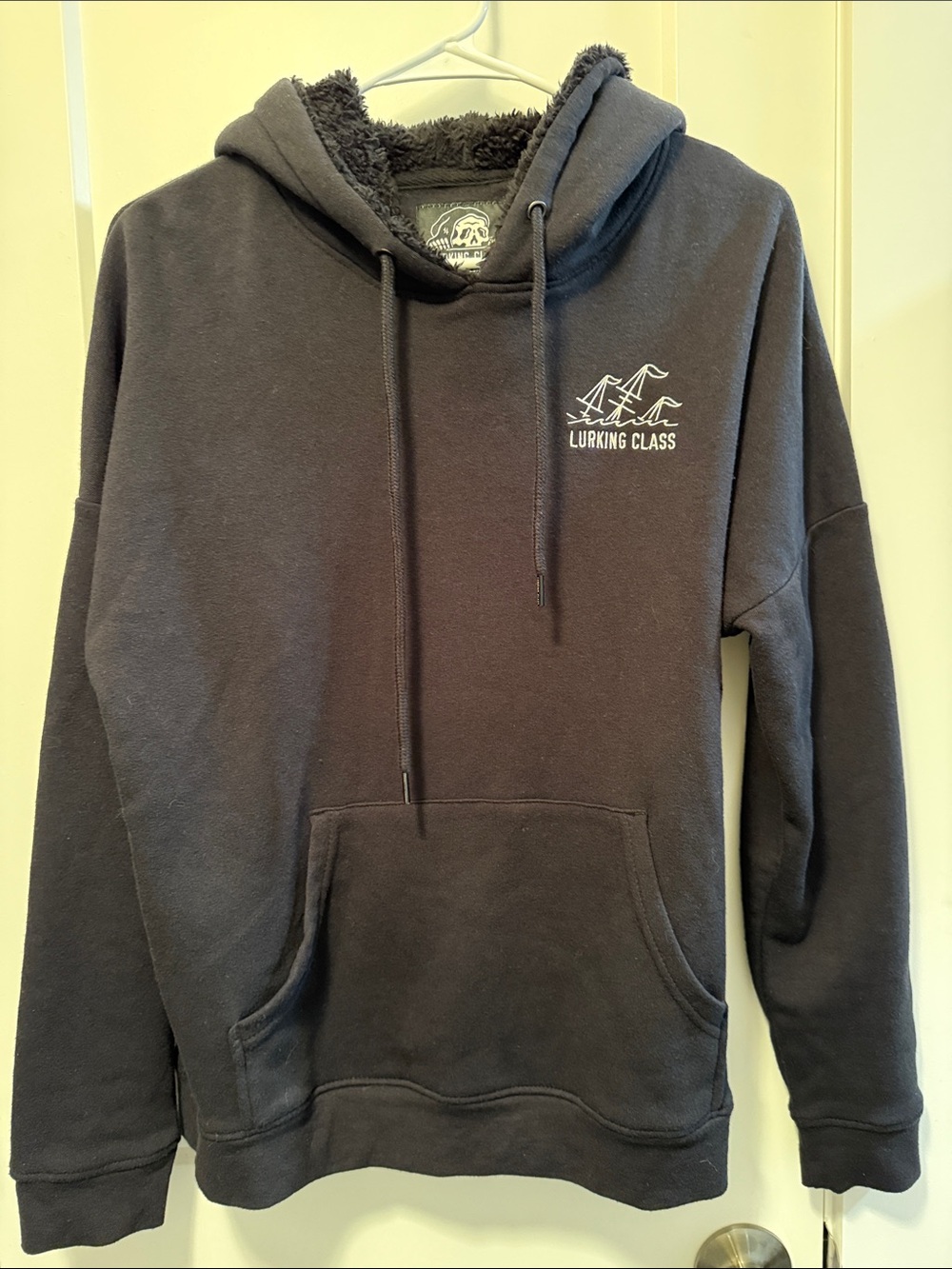 Lurking Class Men's Black Sherpa-Lined Hoodie size M